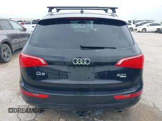 2011 Audi Q5 Premium Plus z VIN WA1LFAFP2BA088692, wystawiony jako IAAI lot #42433808 z przebiegiem 152 146 mil mil oraz . Historia ofert i sprzedaży dostępna na DreamBid. Obrazek 14.
