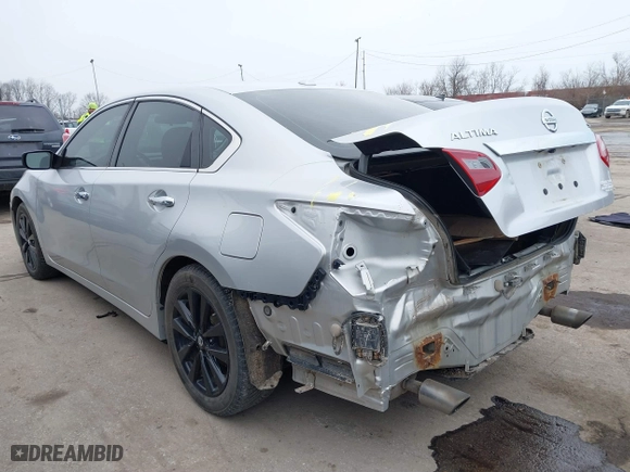2018 Nissan Altima 2.5 SL with VIN 1N4AL3AP9JC199760, listed as a IAAI auction lot 41449452 with 130,233 mi miles. Bid and sale history available at carsss.com. Image 3.