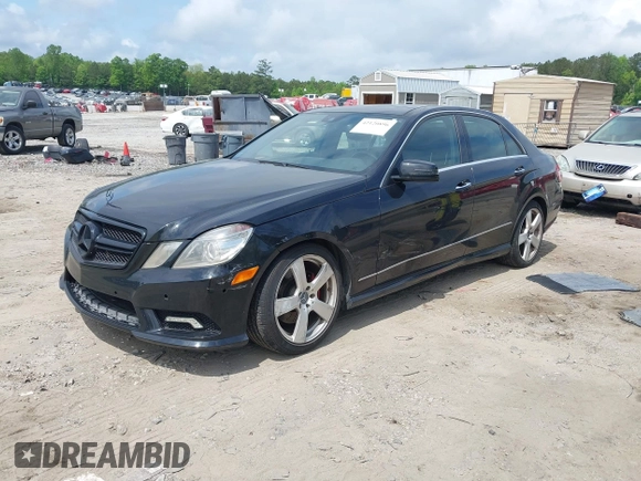 2011 Mercedes-Benz E 350 Luxury z VIN WDDHF8HB0BA269785, wystawiony jako IAAI lot #42120896 z przebiegiem 170 433 mil mil oraz . Historia ofert i sprzedaży dostępna na DreamBid. Obrazek 2.