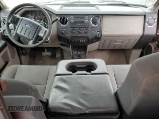2010 Ford F-250 XL z VIN 1FTNF2B59AEA69394, wystawiony jako Copart lot #41754165 z przebiegiem 181 819 mil mil oraz Szkoda całkowita • Salvage title. Historia ofert i sprzedaży dostępna na DreamBid. Obrazek 8.