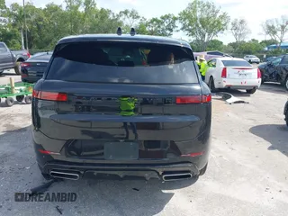 2024 Land Rover Range Rover Sport Dynamic SE with VIN SAL1L9FU3RA420944, listed as a IAAI auction lot 42379575 with 9,959 mi miles and . Bid and sale history available at DreamBid. Image 17.