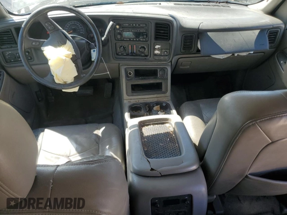 2004 Chevrolet Suburban LT with VIN 1GNEC16ZX4J237711, listed as a Copart auction lot 48669395 with 256,433 mi miles and Salvage Title. Bid and sale history available at carsss.com. Image 8.