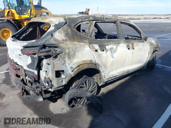 2019 Hyundai Tucson Ultimate with VIN KM8J3CALXKU840638, listed as a IAAI auction lot 41634462 with 1 mi miles. Bid and sale history available at carsss.com. Image 4.