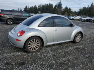 2008 Volkswagen New Beetle Coupe S with VIN 3VWRW31C98M510546, listed as a Copart auction lot 85232744 with 133,264 mi miles and Salvage Title. Bid and sale history available at carsss.com. Image 3.