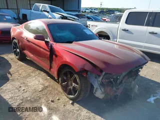 2017 Ford Mustang V6 z VIN 1FA6P8AM2H5277260, wystawiony jako IAAI lot #42237147 z przebiegiem 138 835 mil mil oraz . Historia ofert i sprzedaży dostępna na DreamBid. Obrazek 1.