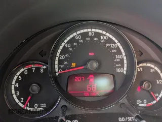 2013 Volkswagen Beetle with VIN 3VWHX7AT8DM603424, listed as a Copart auction lot 51019185 with 136,196 mi miles and Salvage Title. Bid and sale history available at DreamBid. Image 9.