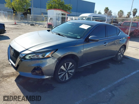 2020 Nissan Altima 2.5 SL with VIN 1N4BL4EV3LC142122, listed as a IAAI auction lot 41648381 with 55,265 mi miles. Bid and sale history available at carsss.com. Image 17.
