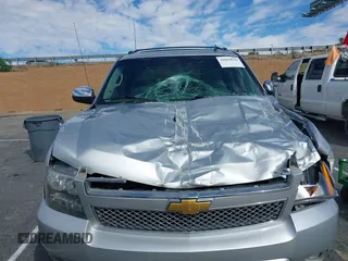 2013 Chevrolet Avalanche LT with VIN 3GNMCFE07DG379110, listed as a IAAI auction lot 41624639 with 142,871 mi miles and . Bid and sale history available at DreamBid. Image 6.
