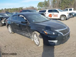 2014 Nissan Altima 2.5 SV with VIN 1N4AL3AP8EC293098, listed as a IAAI auction lot 41624694 with 259,608 mi miles. Bid and sale history available at carsss.com. Image 1.