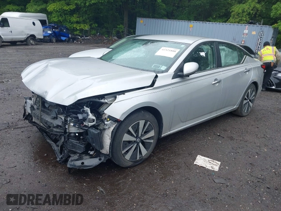 2021 Nissan Altima SV with VIN 1N4BL4DV6MN343648, listed as a IAAI auction lot 42321888 with 18,232 mi miles and . Bid and sale history available at DreamBid. Image 18.