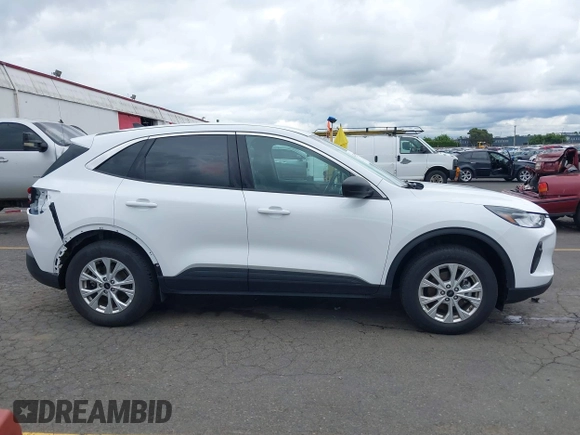 2024 Ford Escape Active with VIN 1FMCU9GN0RUA66671, listed as a IAAI auction lot 42249170 with 18,380 mi miles and . Bid and sale history available at DreamBid. Image 14.