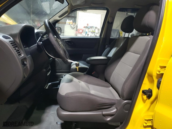 2003 Ford Escape XLS Popular with VIN 1FMYU92163KC64426, listed as a Copart auction lot 51274335 with 76,533 mi miles and Salvage Title. Bid and sale history available at carsss.com. Image 7.