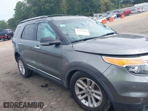 2011 Ford Explorer XLT with VIN 1FMHK8D84BGA33651, listed as a IAAI auction lot 40504832 with 174,066 mi miles and . Bid and sale history available at carsss.com. Image 13.