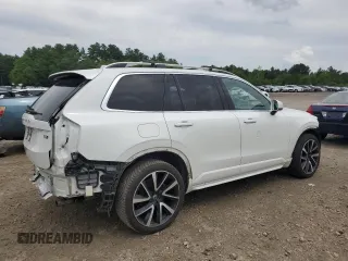 2018 Volvo XC90 Momentum with VIN YV4A22PKXJ1325846, listed as a Copart auction lot 62145045 with 111,119 mi miles and Salvage title. Bid and sale history available at DreamBid. Image 3.