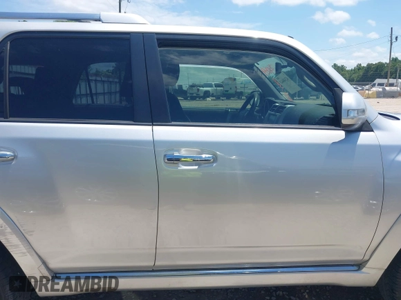 2013 Toyota 4Runner SR5 with VIN JTEZU5JR4D5050331, listed as a IAAI auction lot 42340443 with 220,799 mi miles and . Bid and sale history available at DreamBid. Image 13.