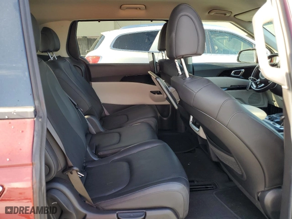 2022 Kia Carnival SX with VIN KNDNE5H38N6067291, listed as a Copart auction lot 69757104 with 84,268 mi miles and Salvage Title. Bid and sale history available at carsss.com. Image 11.