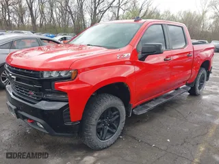 2019 Chevrolet Silverado 1500 LT Trail Boss with VIN 1GCPYFED0KZ385466, listed as a IAAI auction lot 41875935 with 94,762 mi miles. Bid and sale history available at carsss.com. Image 2.