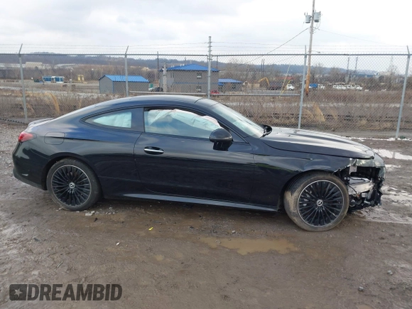 2024 Mercedes-Benz CLE z VIN W1KMJ6BB2RF035221, wystawiony jako IAAI lot #41575317 z przebiegiem 2 467 mil mil oraz . Historia ofert i sprzedaży dostępna na DreamBid. Obrazek 14.