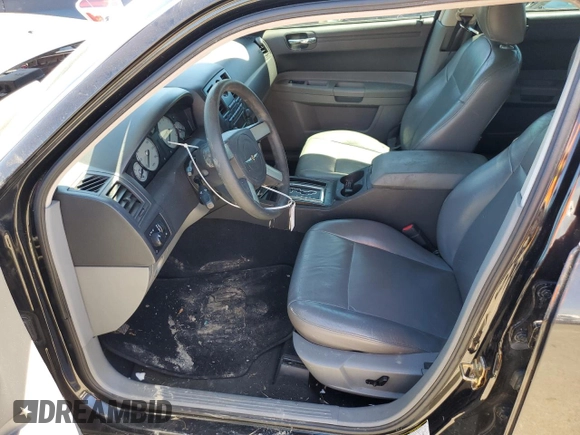 2005 Chrysler 300 with VIN 2C3JA43R95H161005, listed as a Copart auction lot 60951874 with 147,903 mi miles and Salvage Title. Bid and sale history available at carsss.com. Image 7.