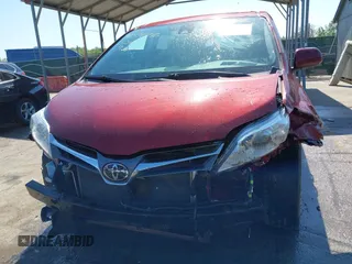 2020 Toyota Sienna XLE Auto Access Seat with VIN 5TDYZ3DCXLS031692, listed as a IAAI auction lot 42138270 with 71,971 mi miles and . Bid and sale history available at DreamBid. Image 13.
