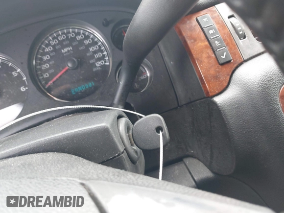 2007 Chevrolet Suburban LT with VIN 1GNFK16327J350303, listed as a IAAI auction lot 42413524 with 215,353 mi miles and . Bid and sale history available at DreamBid. Image 11.