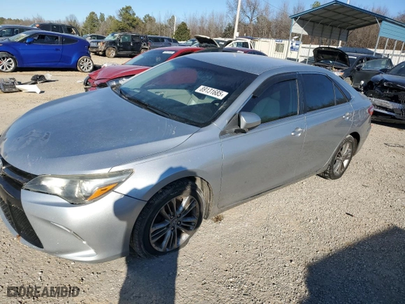 2015 Toyota Camry XLE with VIN 4T1BF1FK2FU071588, listed as a Copart auction lot 89131685 with 174,158 mi miles and Salvage Title. Bid and sale history available at carsss.com. Image 1.