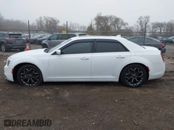 2018 Chrysler 300 with VIN 2C3CCAGG2JH269969, listed as a IAAI auction lot 41199752 with 99,332 mi miles. Bid and sale history available at carsss.com. Image 14.
