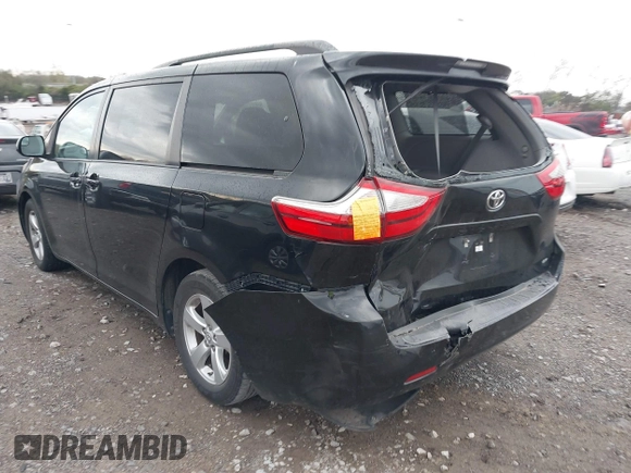 2017 Toyota Sienna LE Auto Access Seat with VIN 5TDKZ3DC4HS801298, listed as a IAAI auction lot 40805212 with 133,991 mi miles. Bid and sale history available at carsss.com. Image 3.