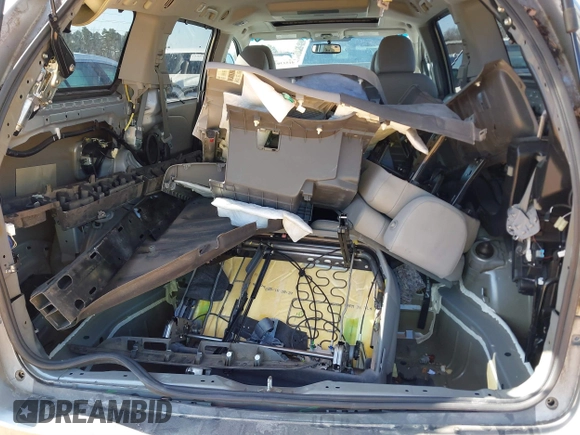 2016 Toyota Sienna XLE with VIN 5TDYK3DC4GS739785, listed as a IAAI auction lot 41513038 with 71,935 mi miles. Bid and sale history available at carsss.com. Image 12.