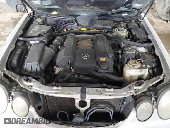 2001 Mercedes-Benz E-Class with VIN WDBJF65J61B198210, listed as a Copart auction lot 72616744 with 305,814 mi miles and Salvage Title. Bid and sale history available at carsss.com. Image 11.