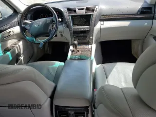 2007 Lexus LS 460 L z VIN JTHGL46F675013629, wystawiony jako Copart lot #56717975 z przebiegiem 214 066 mil mil oraz Tytuł czysty. Historia ofert i sprzedaży dostępna na DreamBid. Obrazek 8.