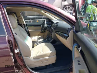 2012 Kia Sorento EX with VIN 5XYKUDA22CG293371, listed as a IAAI auction lot 41869105 with 69,842 mi miles. Bid and sale history available at carsss.com. Image 5.