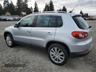 2011 Volkswagen Tiguan SE with VIN WVGBV7AX1BW559924, listed as a Copart auction lot 53914175 with 215,511 mi miles and Clean Title. Bid and sale history available at DreamBid. Image 2.