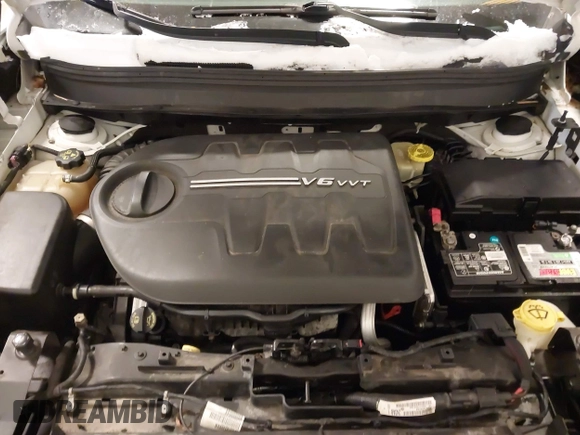 2016 Jeep Cherokee Latitude with VIN 1C4PJMCS5GW219429, listed as a IAAI auction lot 41578760 with 161,964 mi miles and . Bid and sale history available at carsss.com. Image 10.