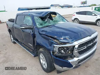 2022 Ram 1500 Big Horn z VIN 1C6SRFFT7NN415143, wystawiony jako IAAI lot #42140645 z przebiegiem 25 468 mil mil oraz . Historia ofert i sprzedaży dostępna na DreamBid. Obrazek 6.