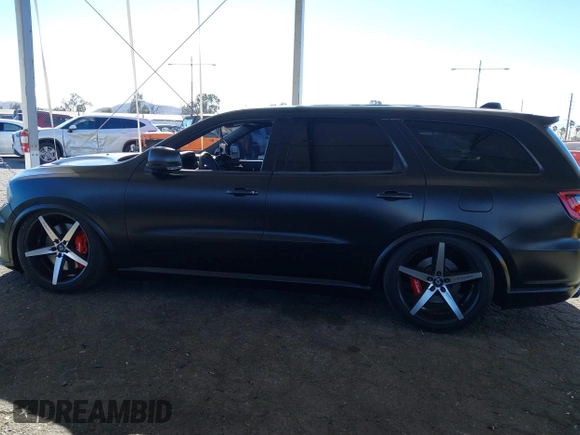 2021 Dodge Durango SRT Hellcat z VIN 1C4SDJH99MC818692, wystawiony jako IAAI lot #41070204 z przebiegiem 12 105 mil mil oraz . Historia ofert i sprzedaży dostępna na DreamBid. Obrazek 15.