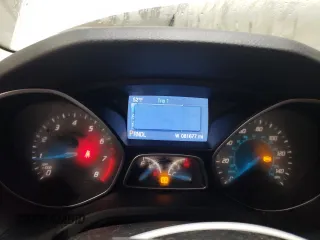 2014 Ford Focus SE with VIN 1FADP3F24EL360648, listed as a Copart auction lot 87112034 with 81,677 mi miles and Salvage Title. Bid and sale history available at carsss.com. Image 9.