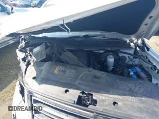 2019 GMC Yukon XL SLT with VIN 1GKS2GKC1KR279755, listed as a Copart auction lot 64695394 with 0 mi miles and Salvage Title. Bid and sale history available at carsss.com. Image 11.