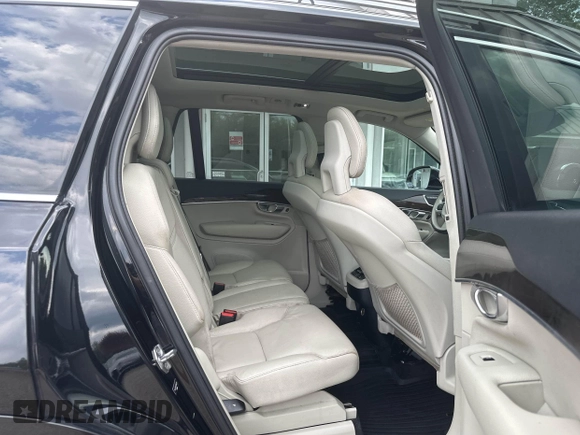2016 Volvo XC90 T6 Momentum с VIN YV4A22PK7G1092761, выставлен на аукционе IAAI как лот 42497650 с пробегом 119 018 миль миль и . История ставок и продаж доступна на DreamBid. Изображение 8.