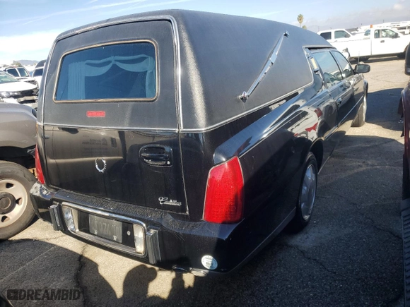 2001 Cadillac Deville Professional Funeral Coach with VIN 1GEEH90Y41U500852, listed as a Copart auction lot 80493994 with NaN miles and Clean Title. Bid and sale history available at carsss.com. Image 2.