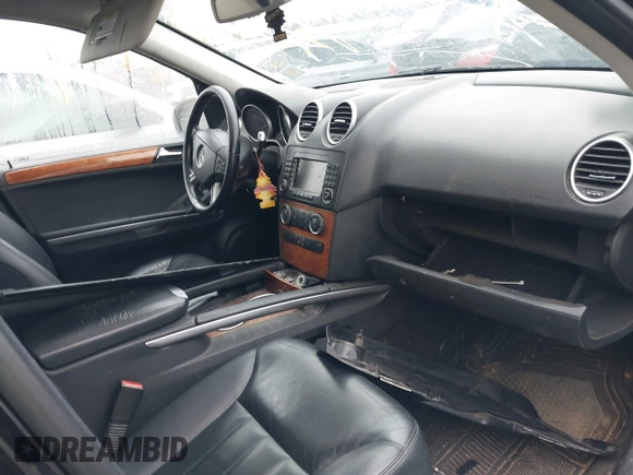 2006 Mercedes-Benz M 350 z VIN 4JGBB86EX6A055333, wystawiony jako IAAI lot #41992727 z przebiegiem Nie podano mil oraz . Historia ofert i sprzedaży dostępna na DreamBid. Obrazek 5.