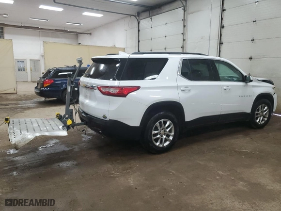 2019 Chevrolet Traverse LT Cloth with VIN 1GNEVGKW5KJ302258, listed as a Copart auction lot 49896815 with 83,469 mi miles and Salvage Title. Bid and sale history available at carsss.com. Image 3.