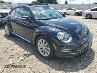 2019 Volkswagen Beetle SE with VIN 3VWJD7ATXKM713415, listed as a Copart auction lot 60673525 with 22,366 mi miles and Salvage title. Bid and sale history available at DreamBid. Image 4.