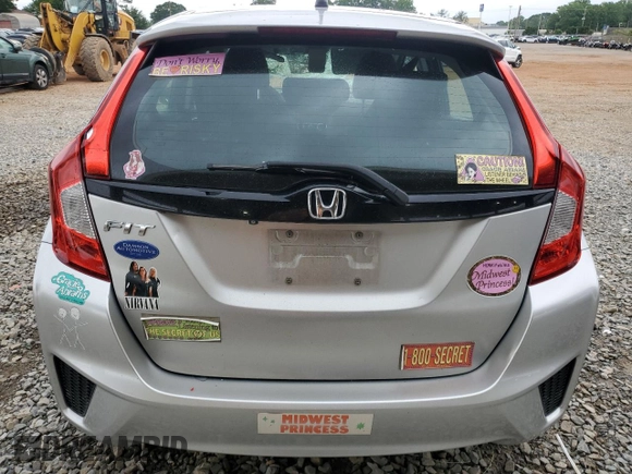 2015 Honda Fit LX z VIN 3HGGK5H58FM768130, wystawiony jako Copart lot #58184435 z przebiegiem 67 968 mil mil oraz Szkoda całkowita • Salvage title. Historia ofert i sprzedaży dostępna na DreamBid. Obrazek 6.
