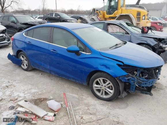 2017 Chevrolet Cruze LT with VIN 1G1BE5SM7H7178863, listed as a IAAI auction lot 41373324 with 110,518 mi miles. Bid and sale history available at carsss.com. Image 1.