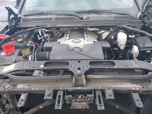 2018 Cadillac Escalade Luxury with VIN 1GYS4BKJ0JR111346, listed as a IAAI auction lot 41425051 with 92,021 mi miles. Bid and sale history available at carsss.com. Image 10.
