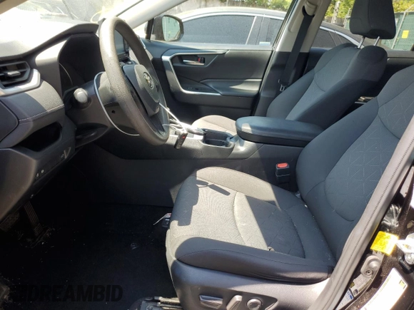 2021 Toyota RAV4 XLE with VIN 2T3P1RFV9MW181006, listed as a Copart auction lot 56543905 with 63,937 mi miles and Clean title. Bid and sale history available at DreamBid. Image 7.
