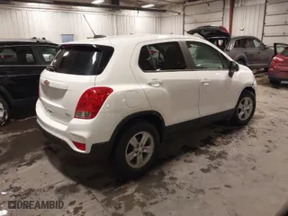 2020 Chevrolet Trax LS with VIN 3GNCJKSB8LL294444, listed as a IAAI auction lot 41724891 with 27,101 mi miles. Bid and sale history available at carsss.com. Image 4.