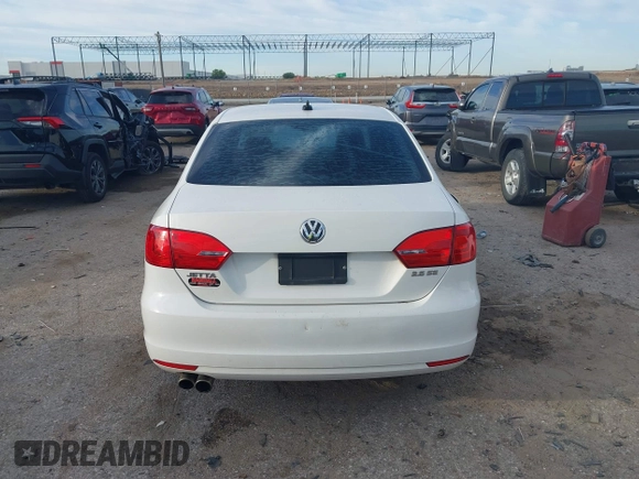 2013 Volkswagen Jetta SE с VIN 3VWDX7AJ9DM447830, выставлен на аукционе IAAI как лот 42310246 с пробегом 160 874 миль миль и . История ставок и продаж доступна на DreamBid. Изображение 16.