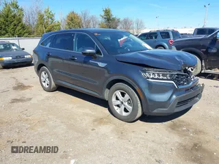 2022 Kia Sorento LX with VIN 5XYRG4LC1NG102859, listed as a IAAI auction lot 41661977 with 96,273 mi miles. Bid and sale history available at carsss.com. Image 1.